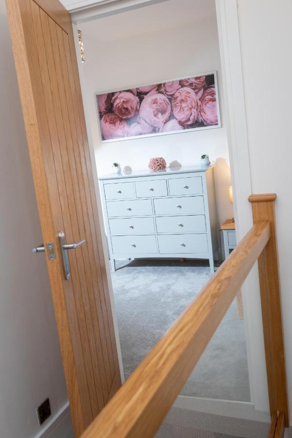 Lola'S Loft With Lake Views - Central Bowness - Pet Friendly Buitenkant foto